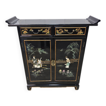 Vintage Chinese side table / cabinet / lacquered cabinet / bohemian