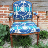 Ancien fauteuil tapissé style Louis XV