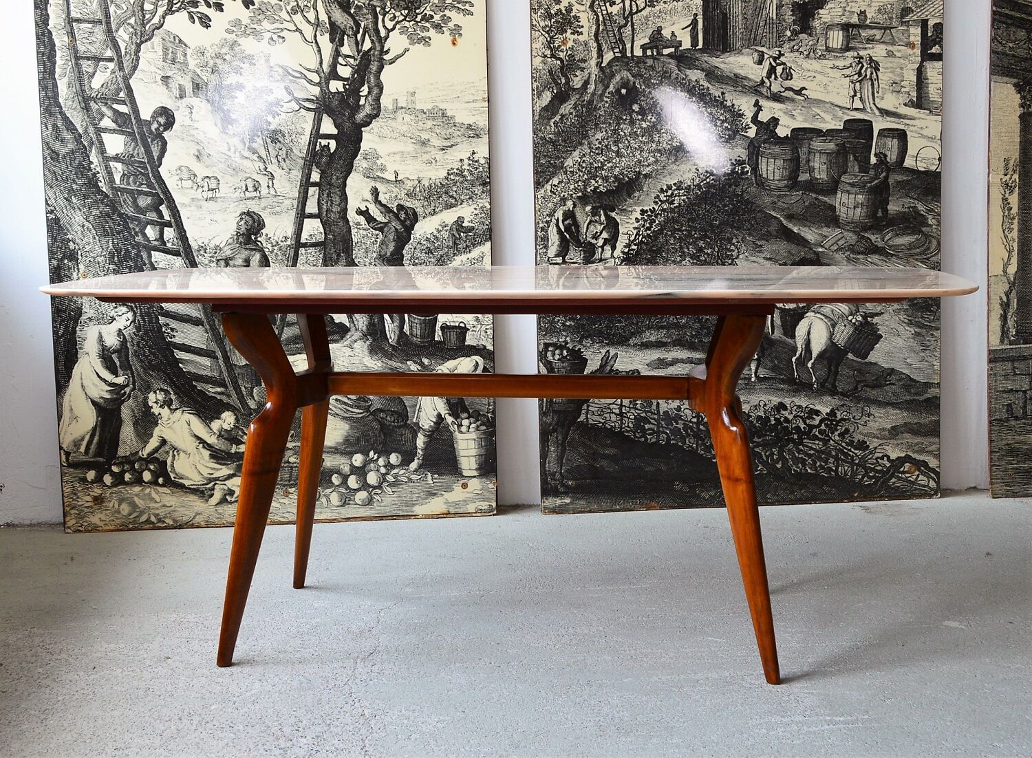 Italian dining table with sculptural beech base and pink marble, 1950s