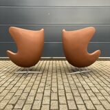 2x Fritz Hansen Egg chair by Arne Jacobsen in Cognac leather, new condition!