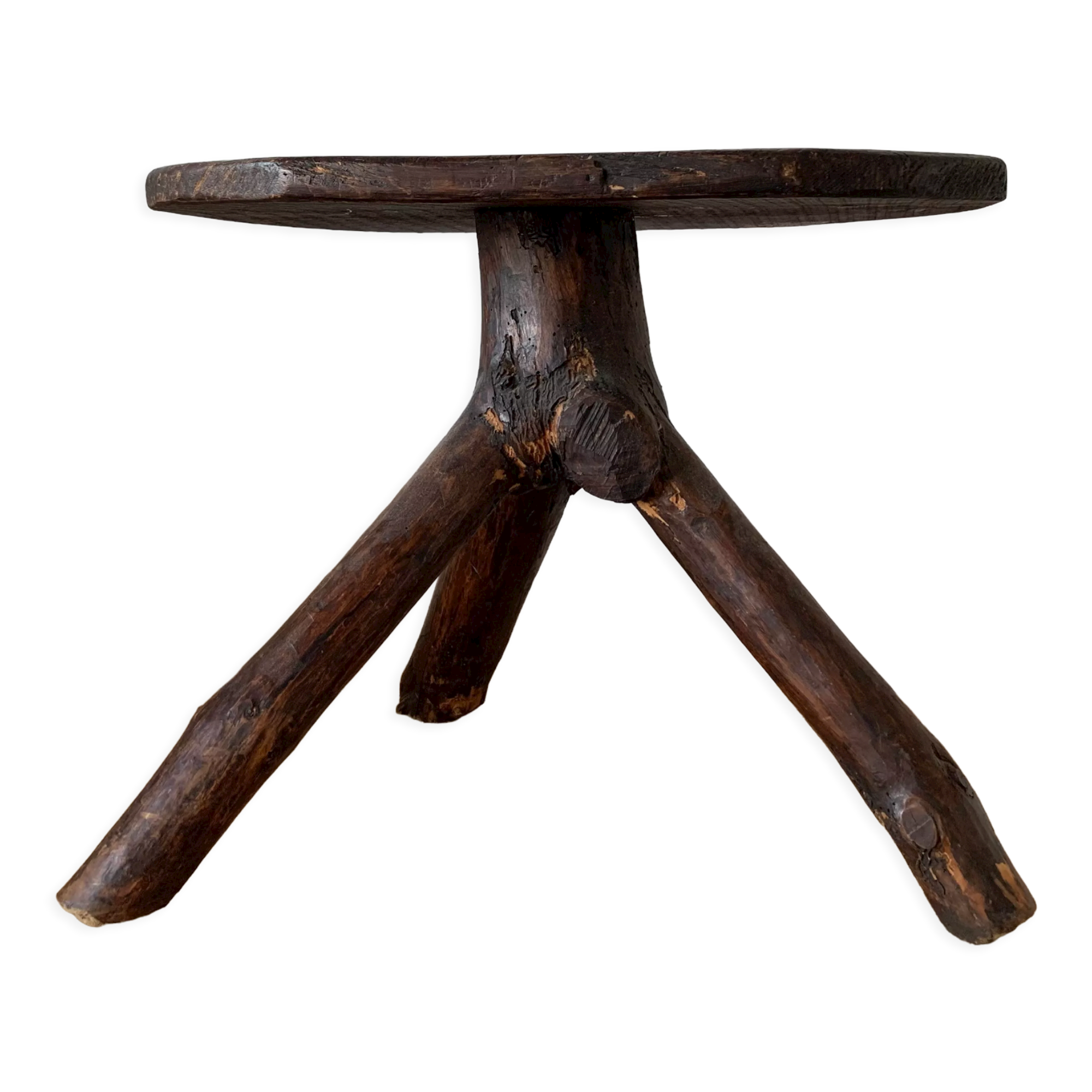 Table basse branche brutaliste