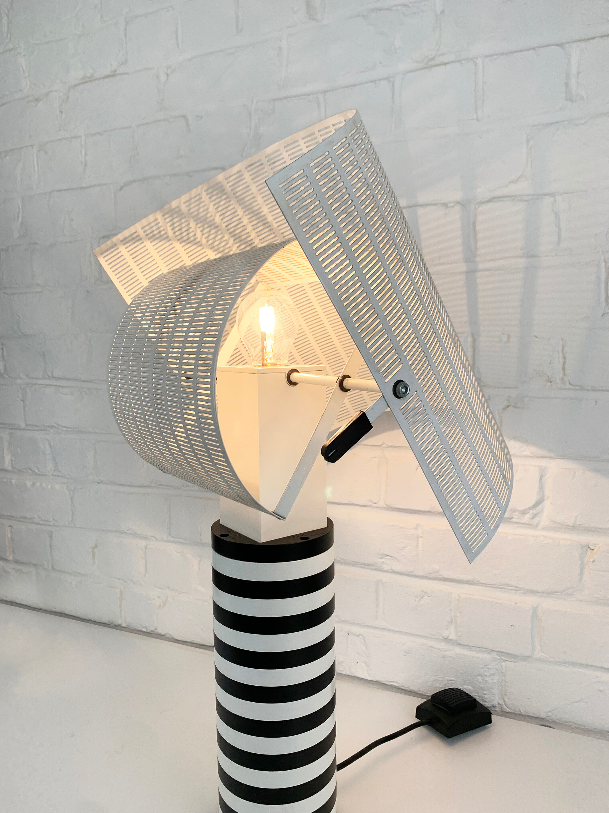 Postmodern table lamp Shogun Design Mario Botta for Artemide, 1980