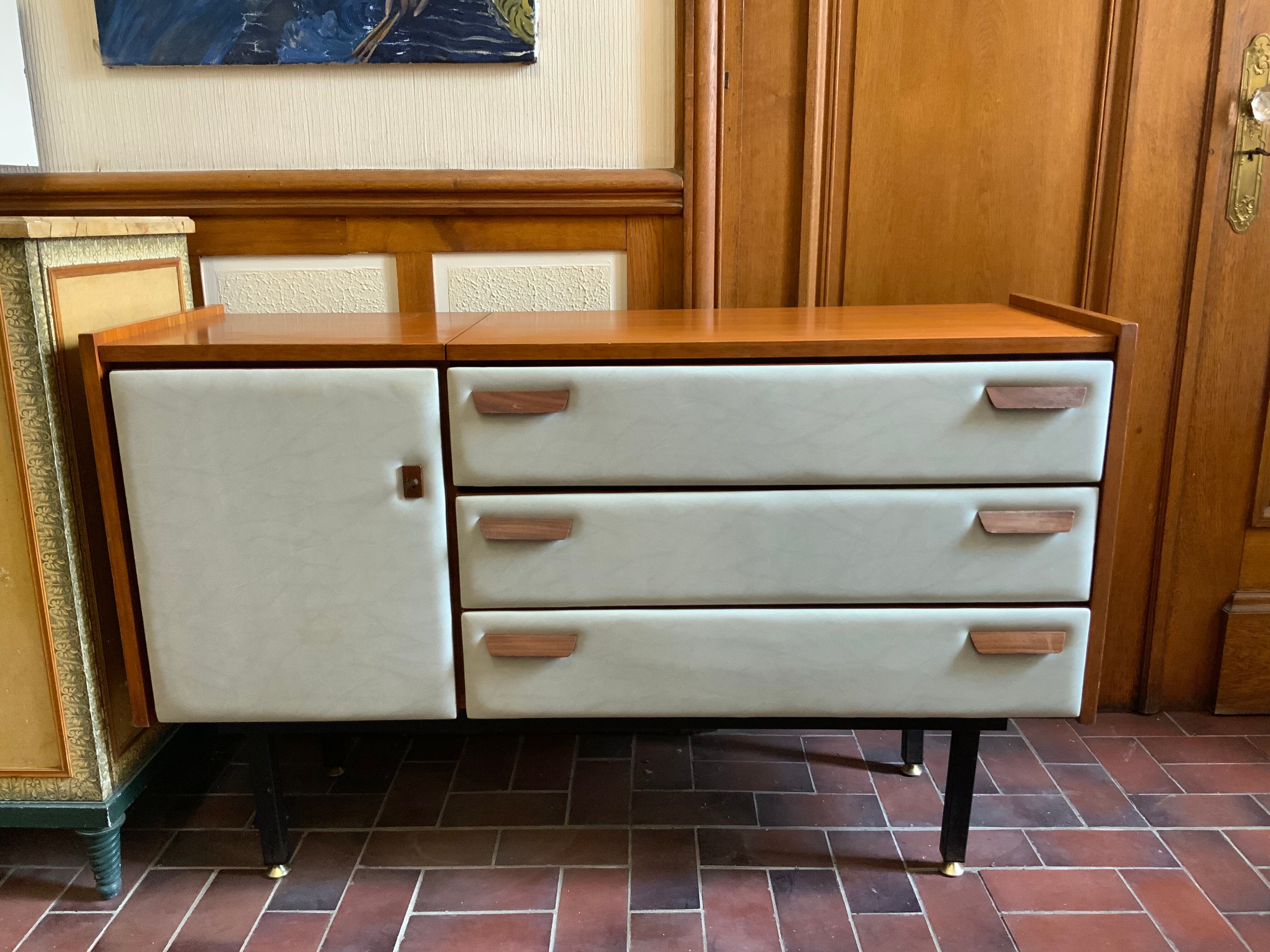 Sideboard brand Regy