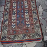 Vintage hand-knotted kazak rug 185x127cm