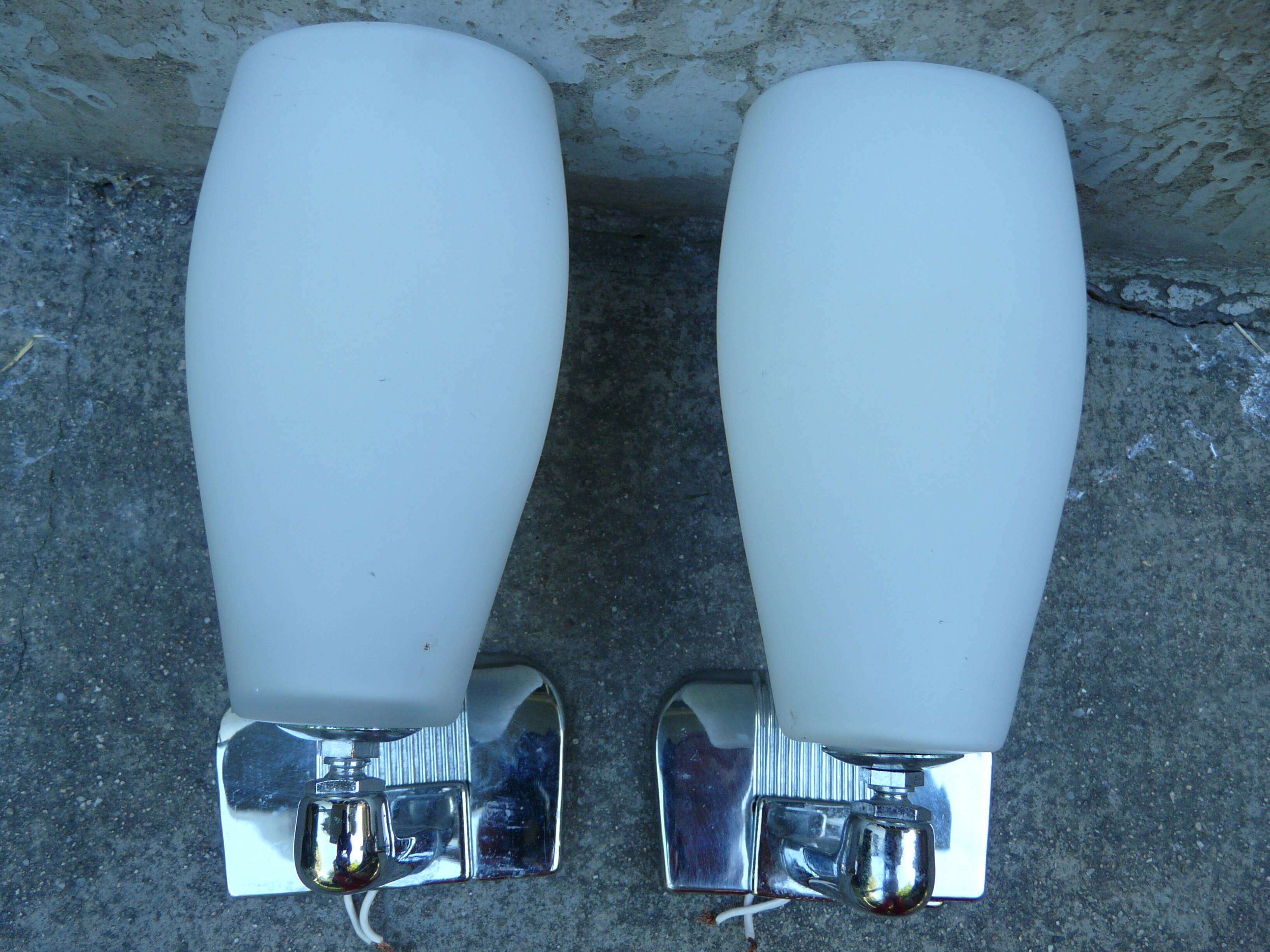 Pair of INDA adjustable white opaline chrome wall lights