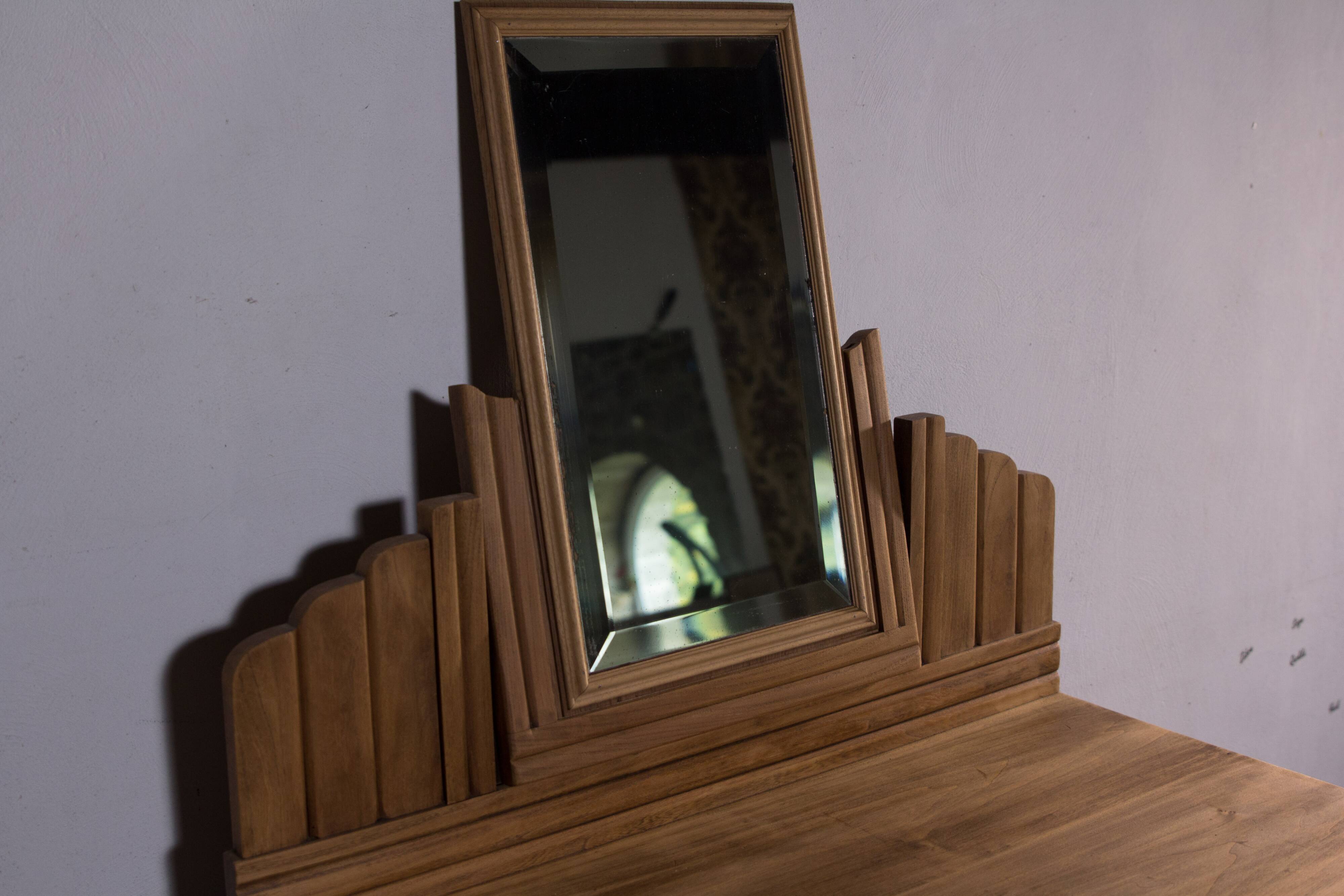 Art Deco dressing table