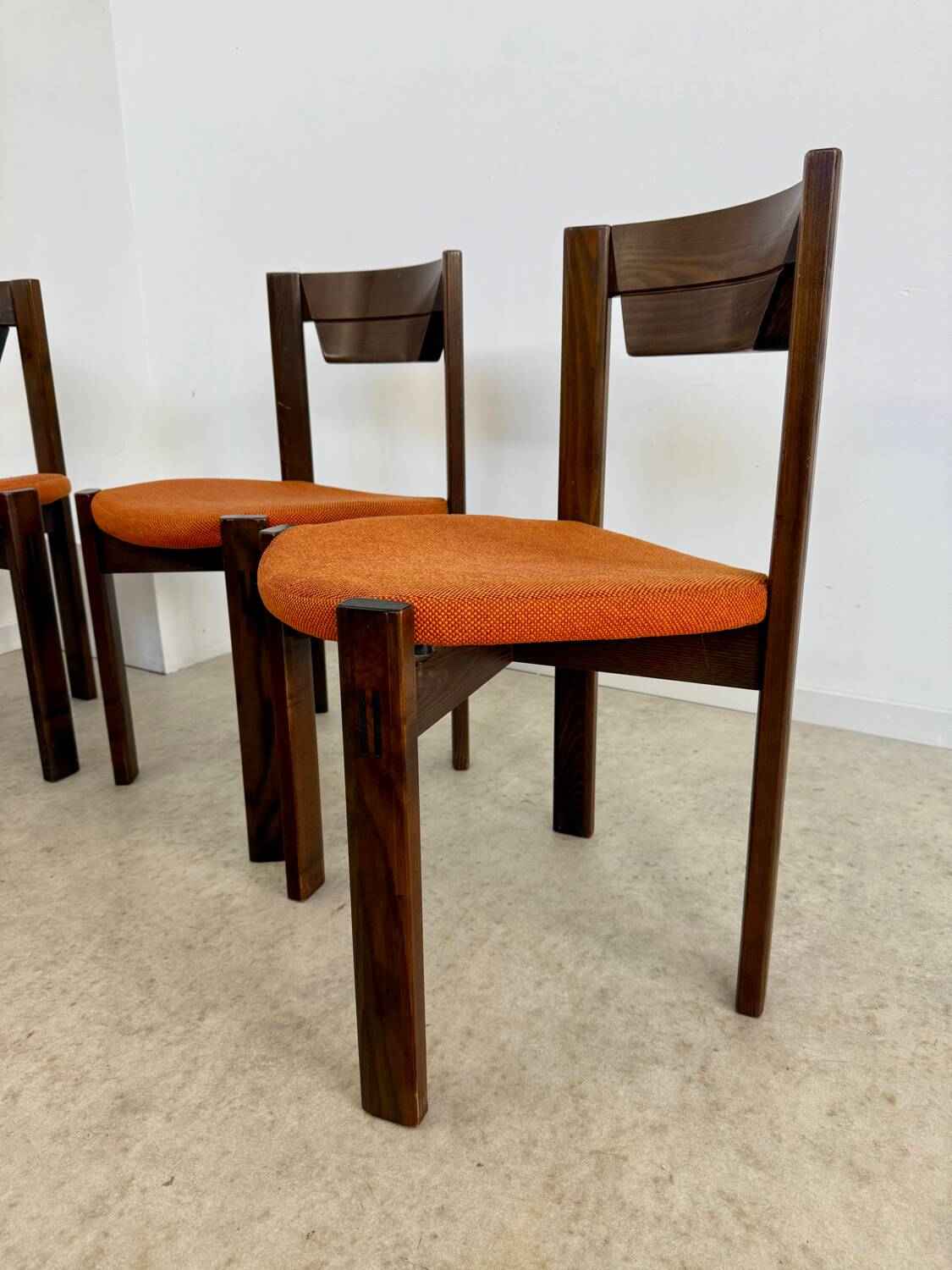 Set of 6 Girsberger Scandinavian style chairs from the 70s, vintage, solid wood, original fabric