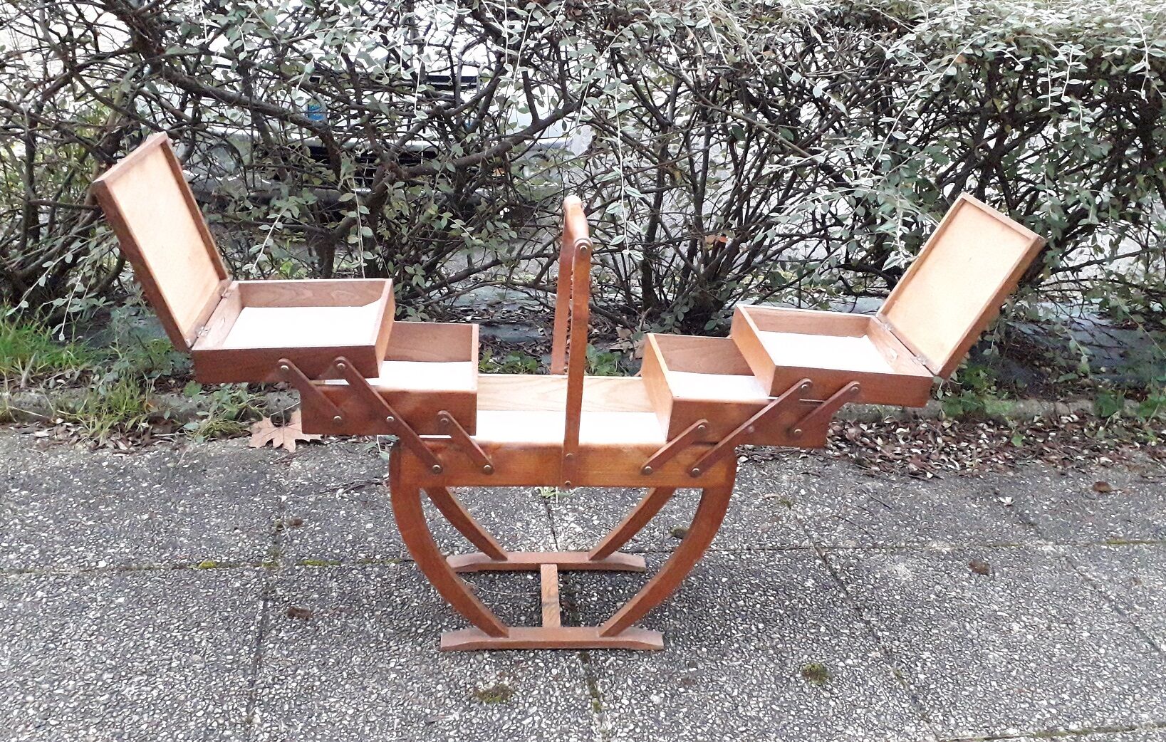 Travailleuse en bois