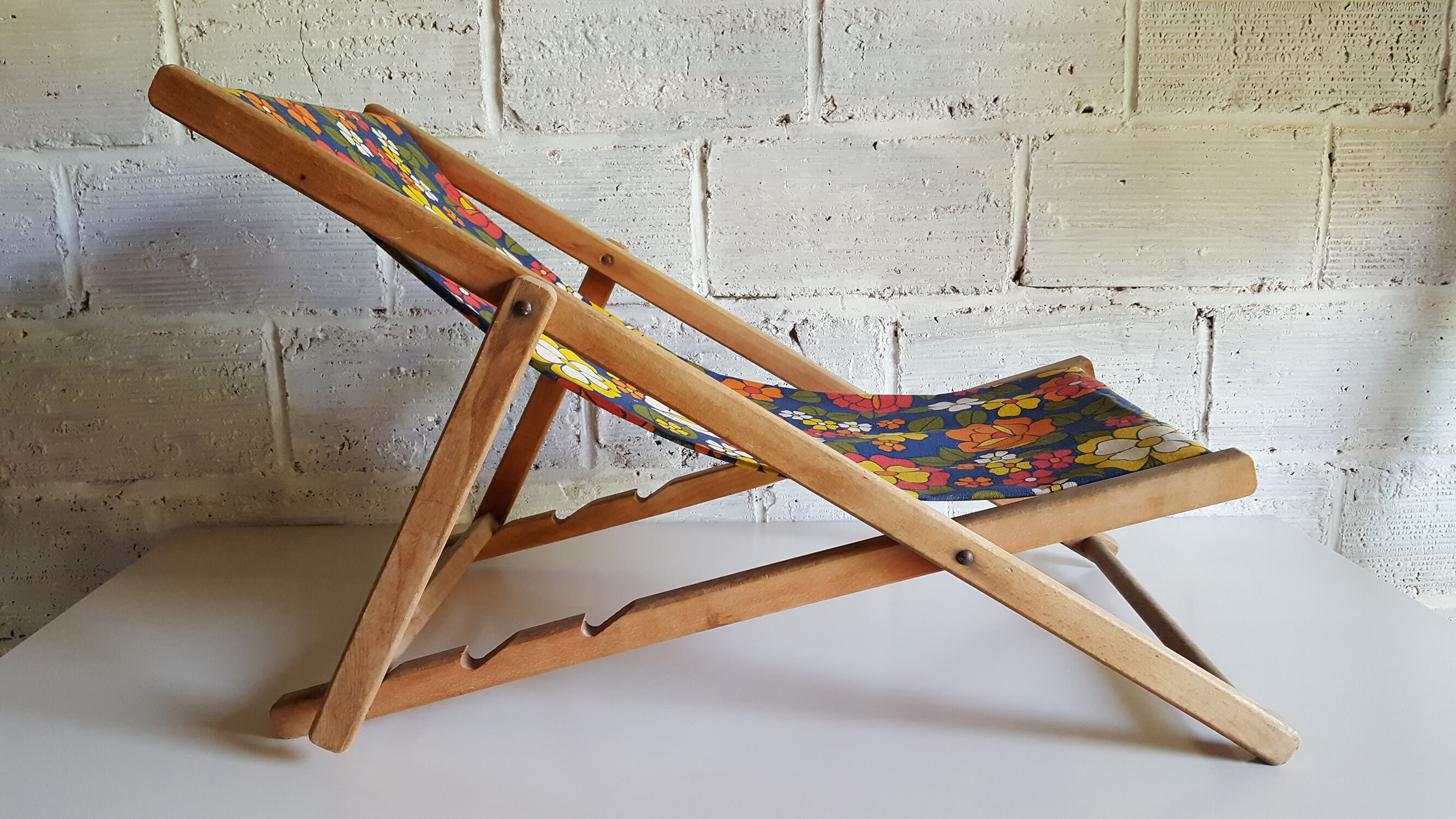 Chaise longue enfant vintage