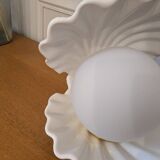 Vintage ceramic shell lamp
