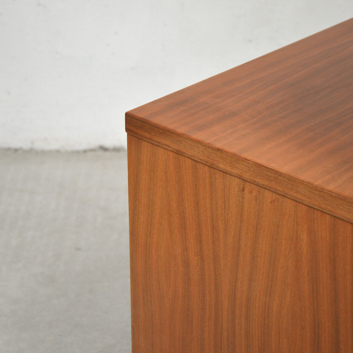 Metal foot sideboard, 1960