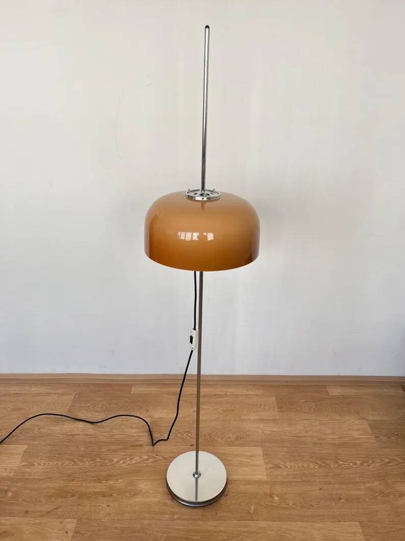 Design mid century Harvey Guzzini Meblo Floor Lamp, Italy 1970s