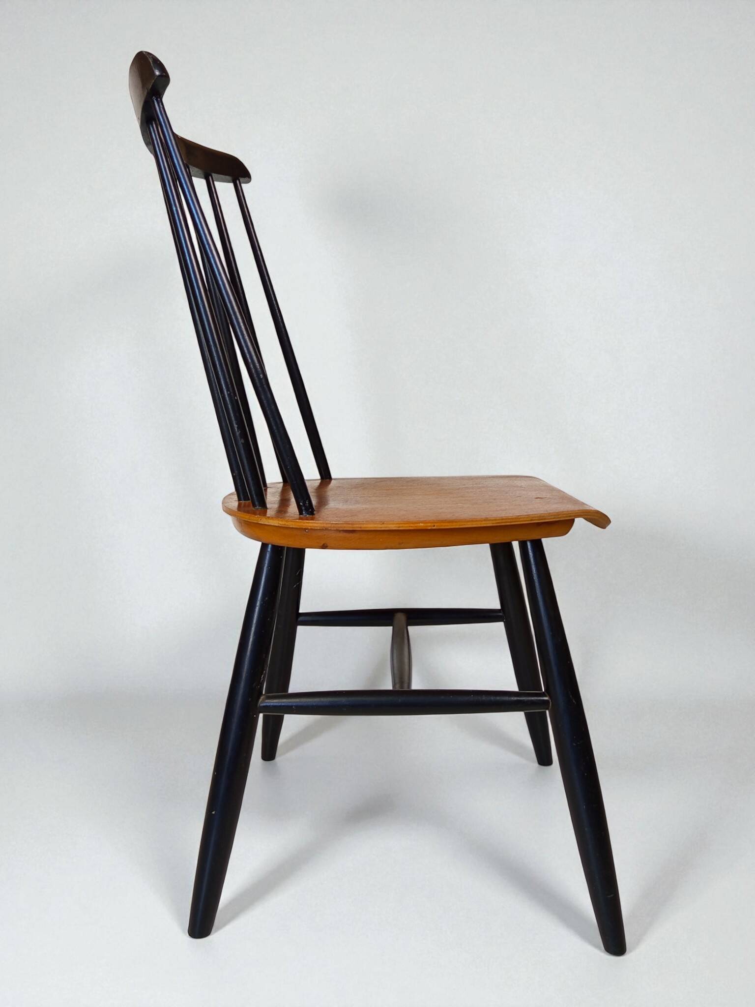 Vintage Scandinavian chair Fanett