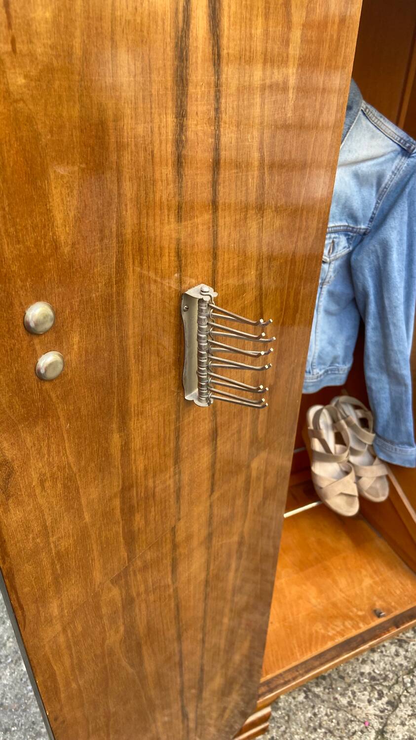 Small Art Deco cabinet 1930 in elm burl