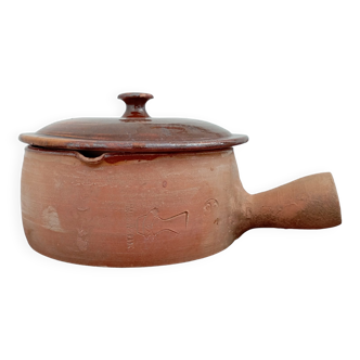 Terracotta casserole