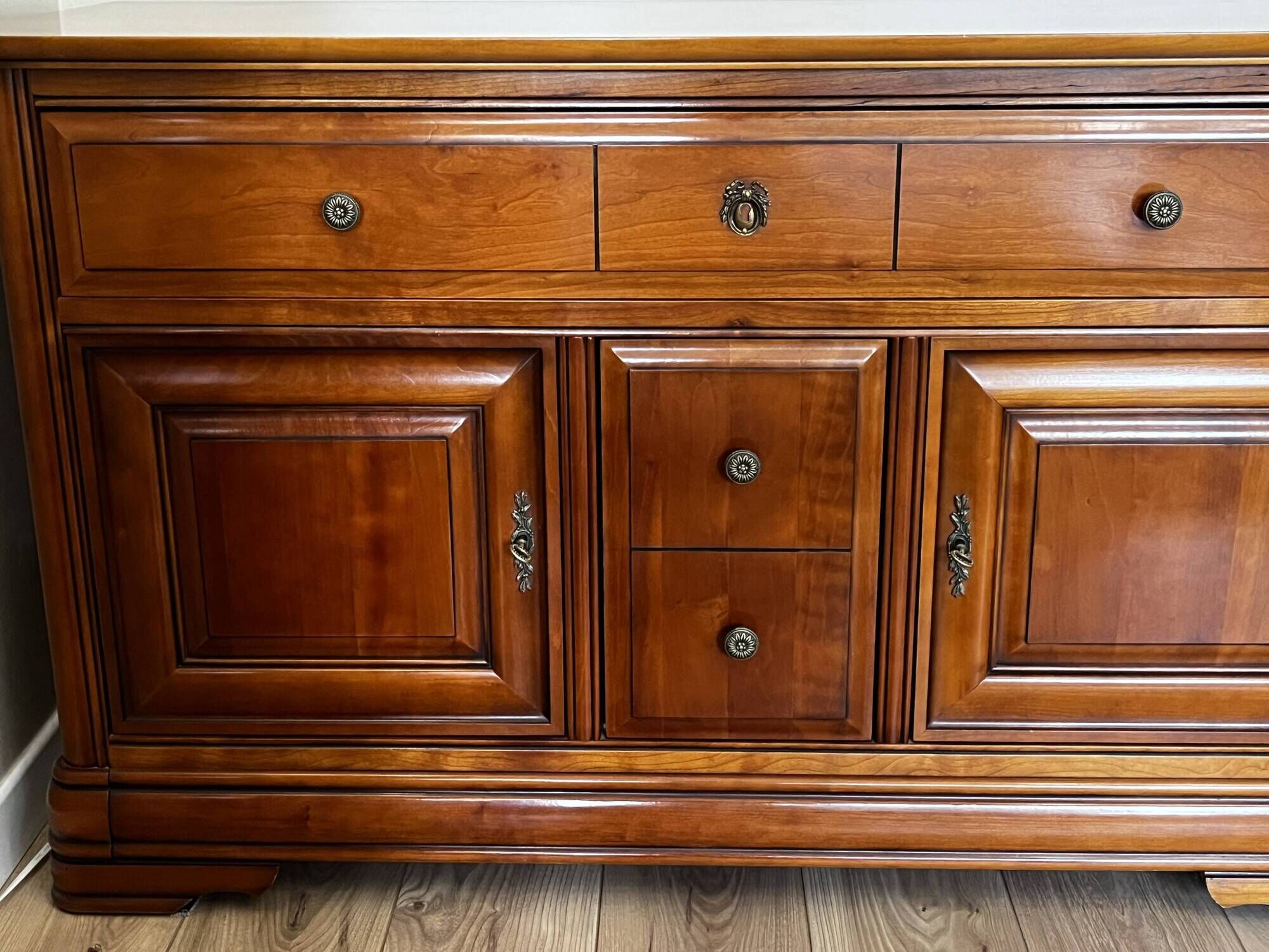 Buffet in solid cherry wood