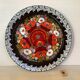 Assiette russe peinte en relief