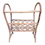 Porte revue en rotin