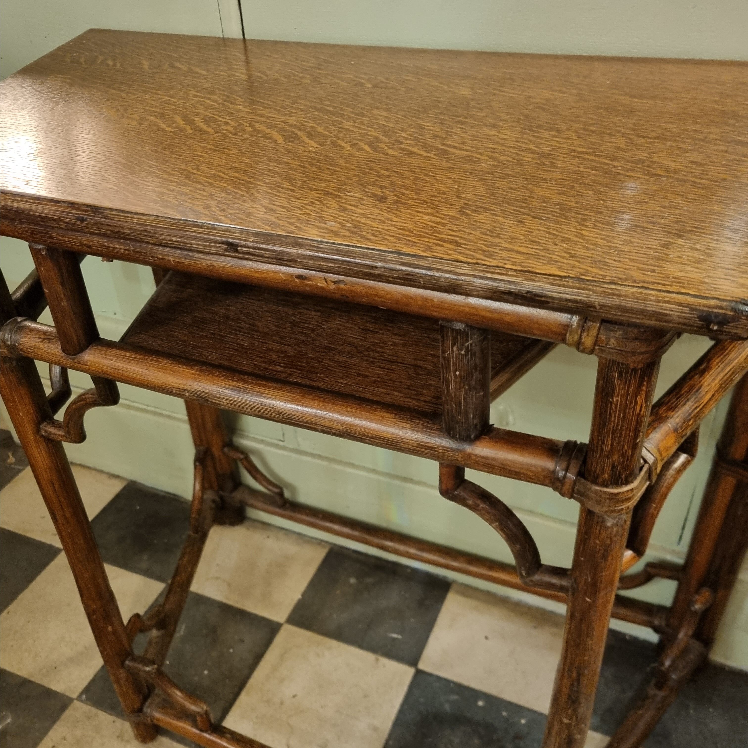 Console trapèze bambou 1900