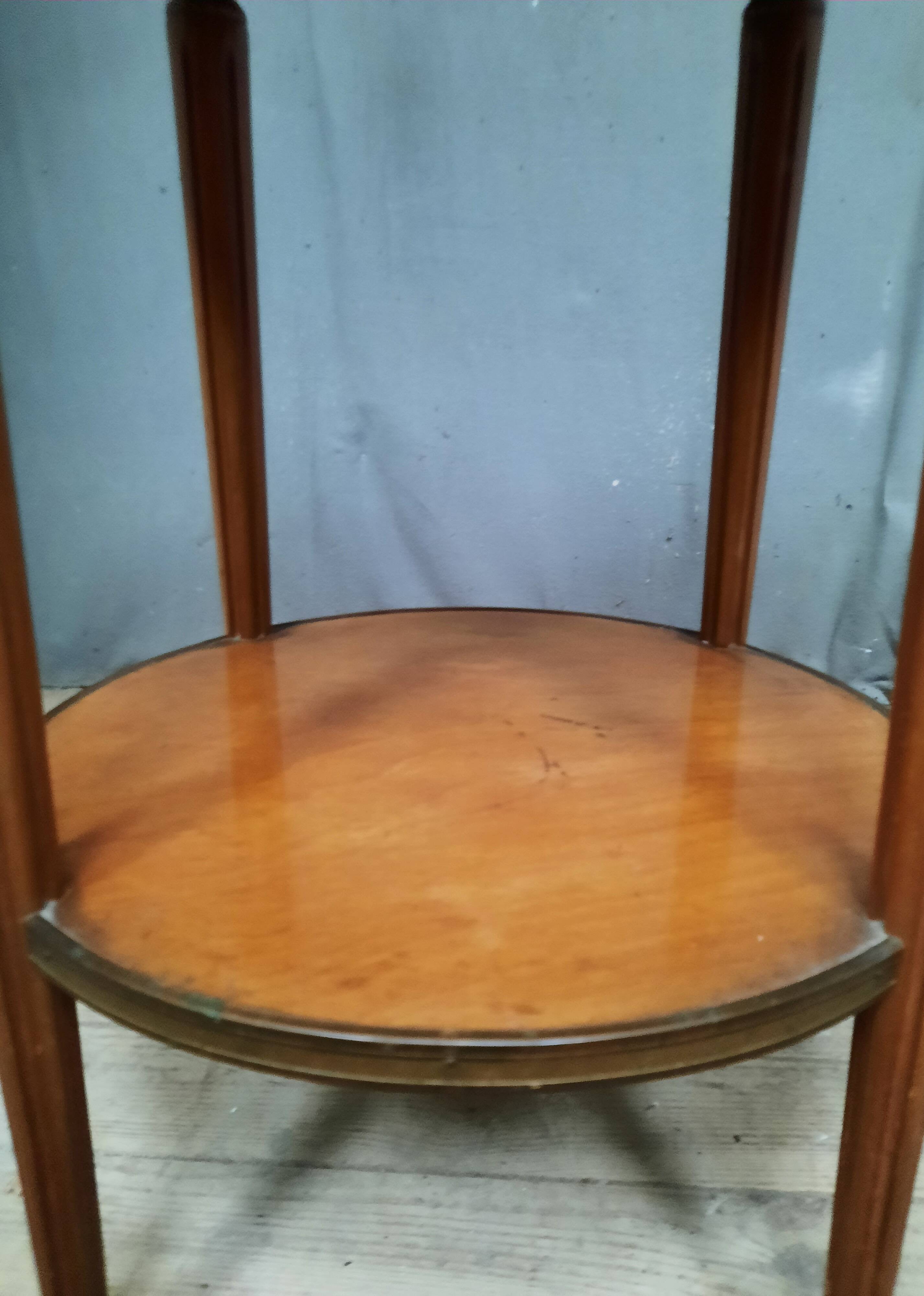 Louis XVI style living room pedestal table