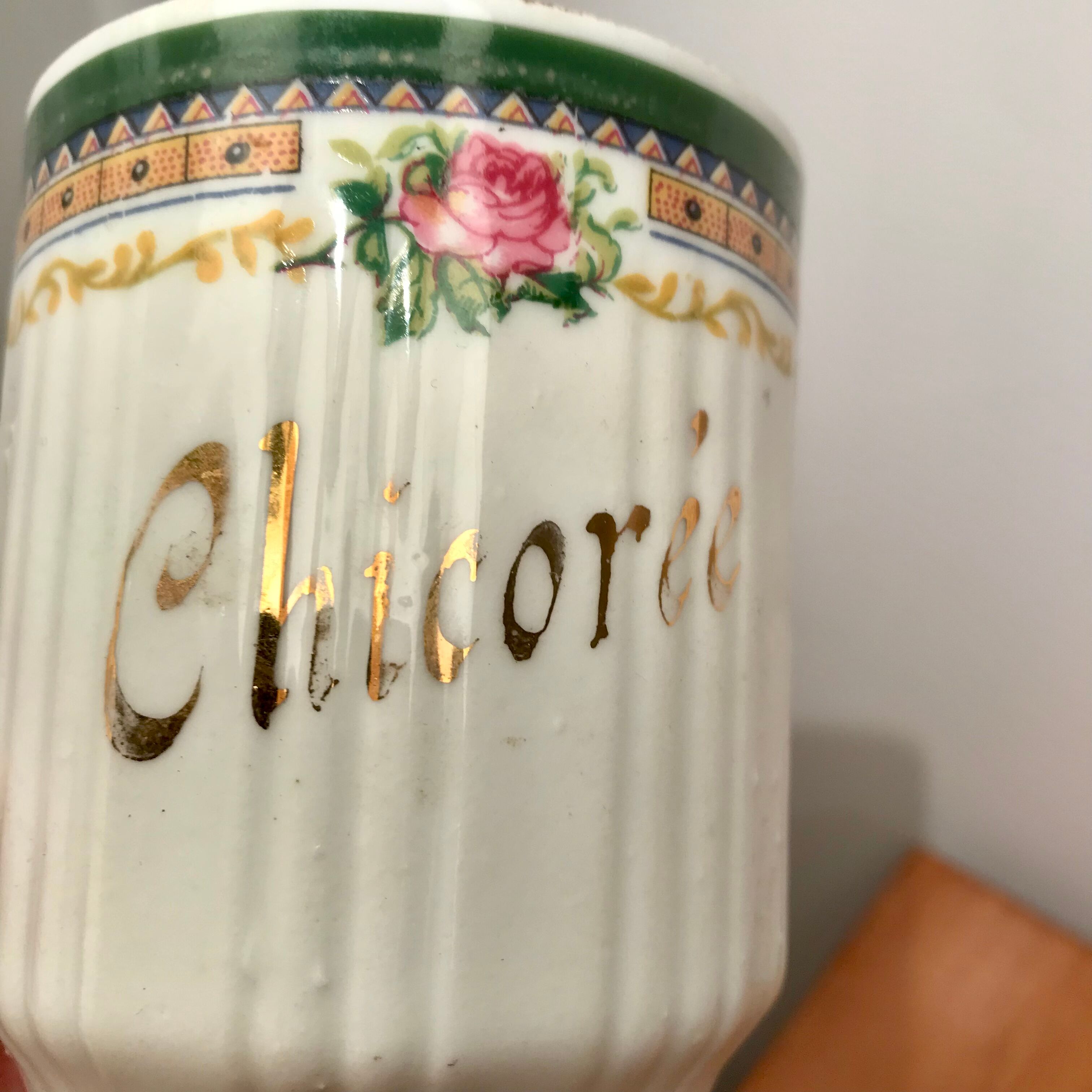 Old chicory pot