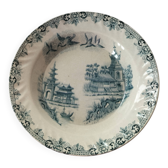 Plate HB & Cie Choisy-le-Roi model Saïgon (1900-1915)