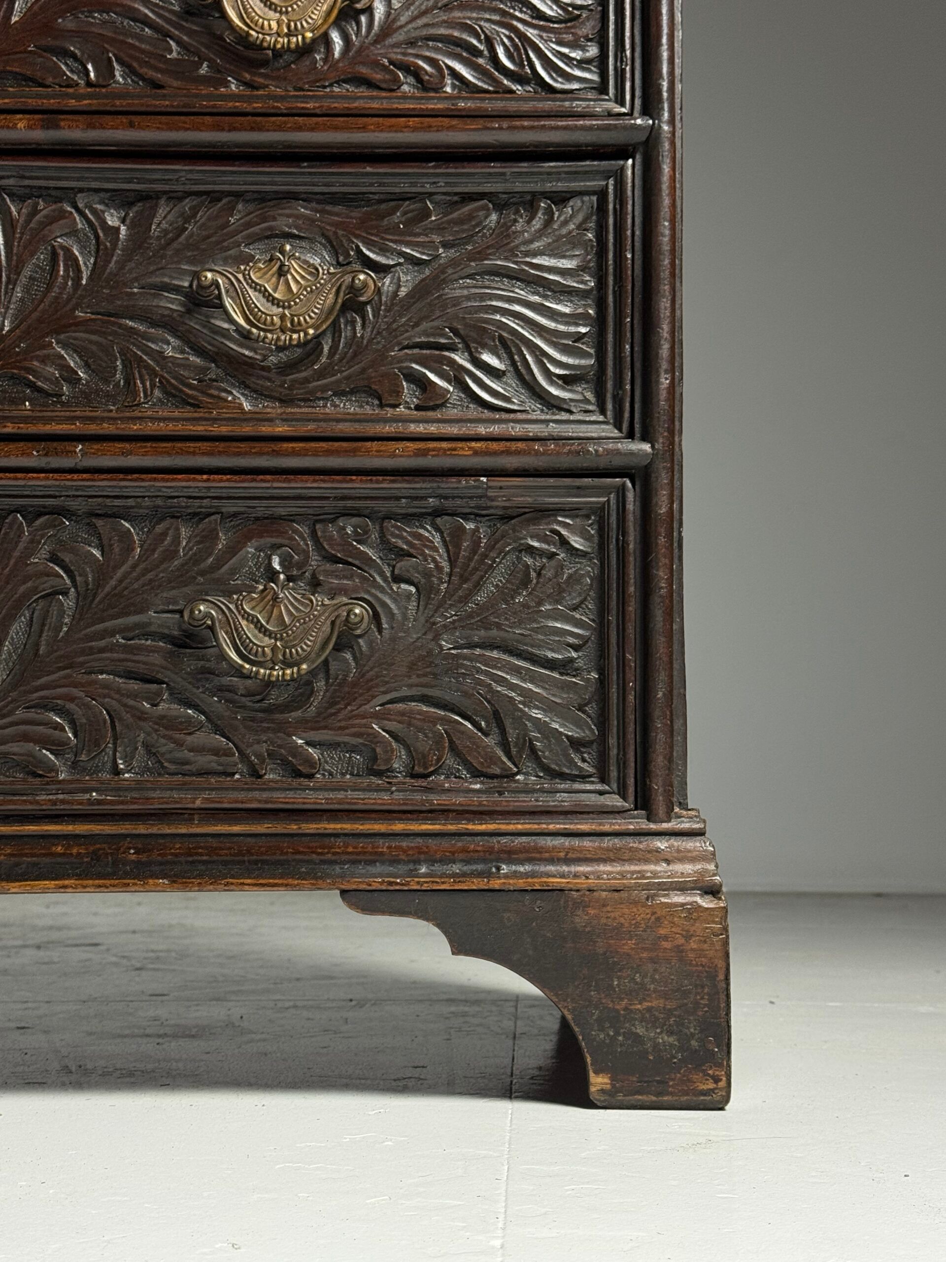 Commode anglaise du 19ème siècle