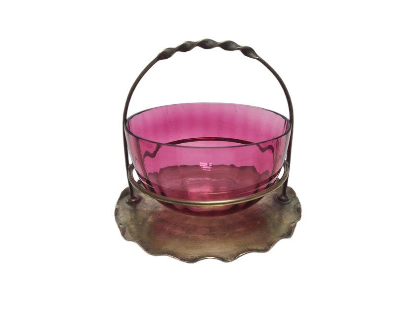Antique Art Nouveau British basket, 1900s