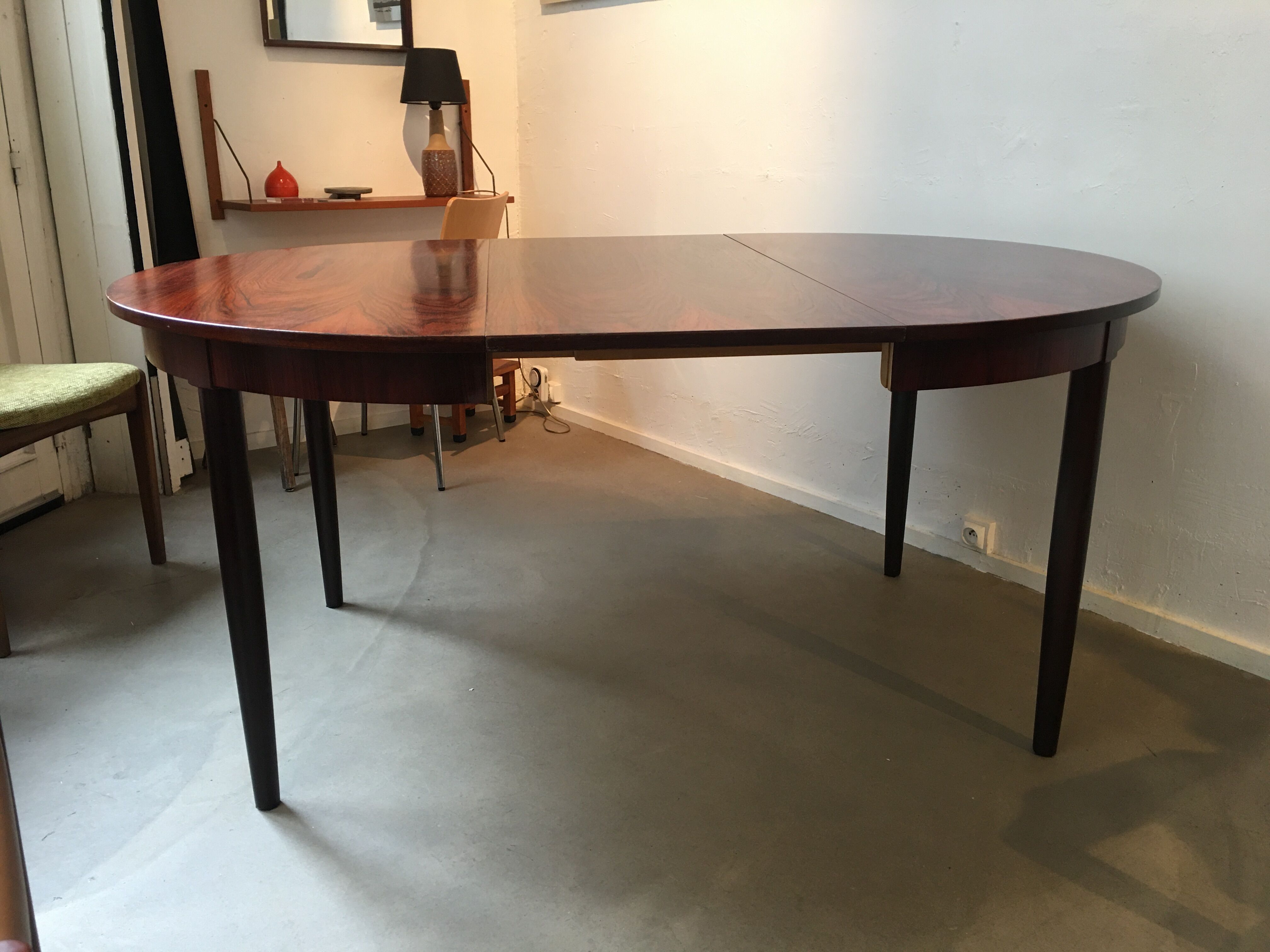 Dining room table, Danish rosewood , 60