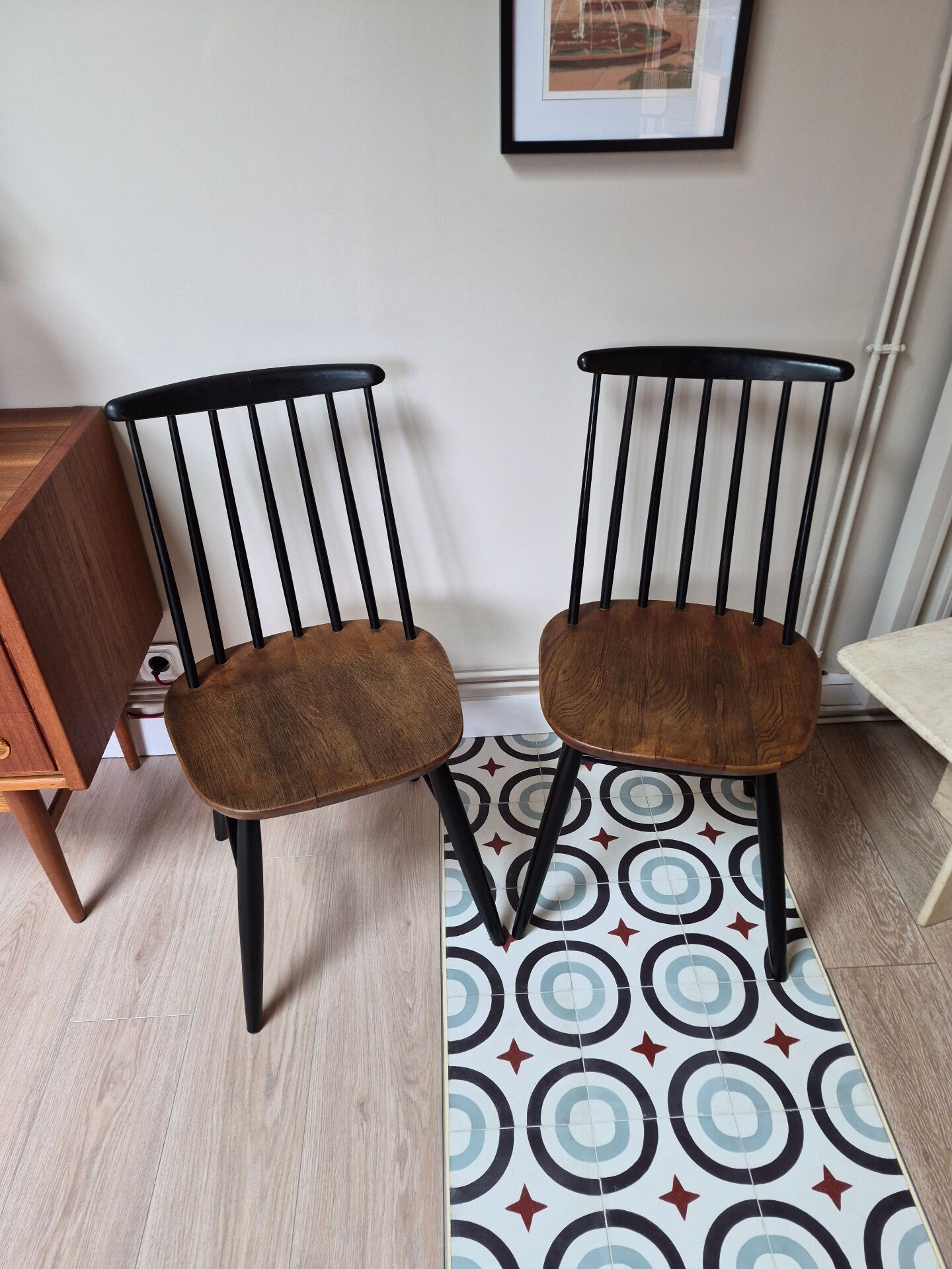 Lot de 2 chaises scandinaves type Fanett