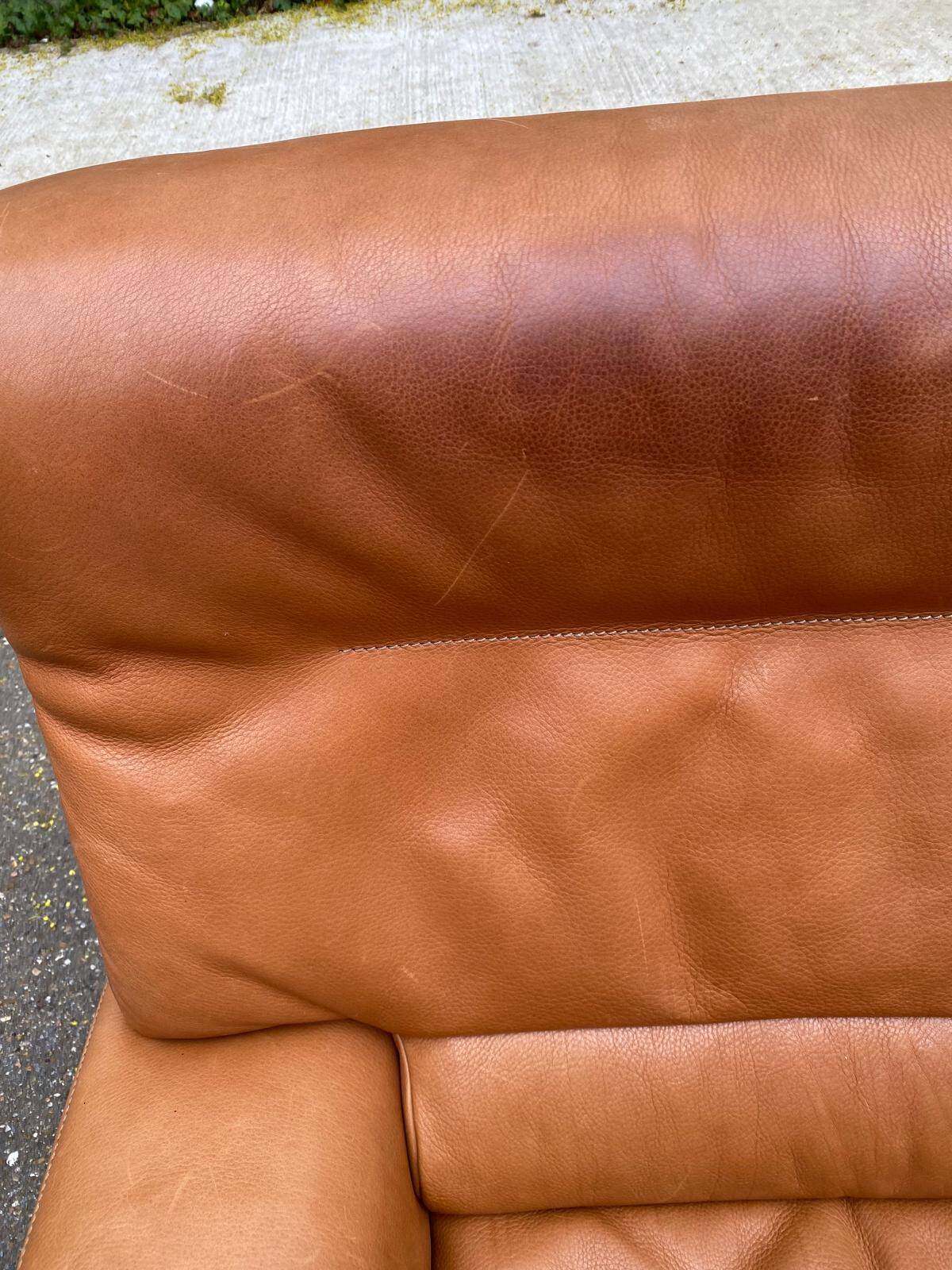 Scandinavian 2-seater canapé in genuine leather from De Sede, Switzerland, 150cm.