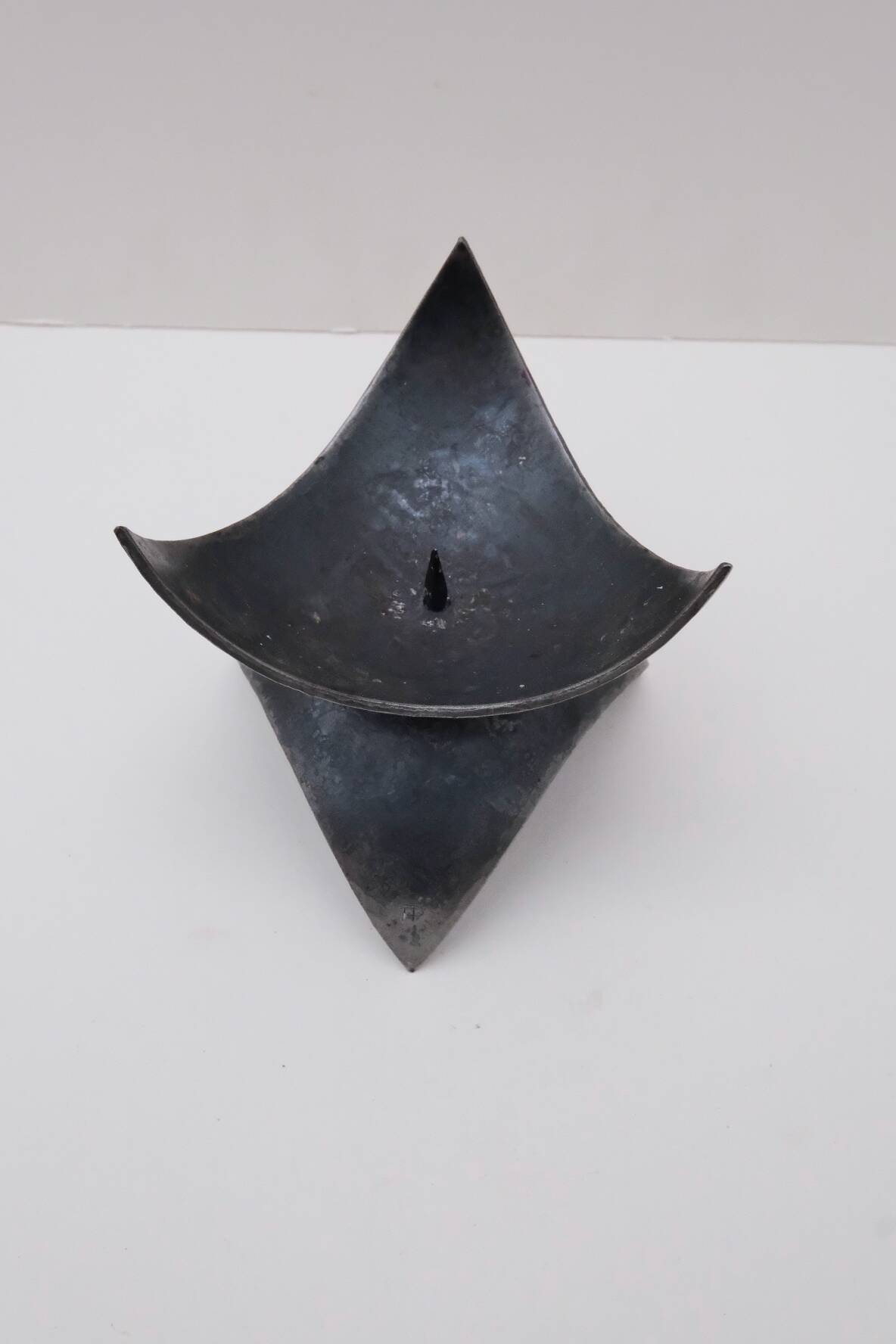 Bougeoir en acier signé, 1970