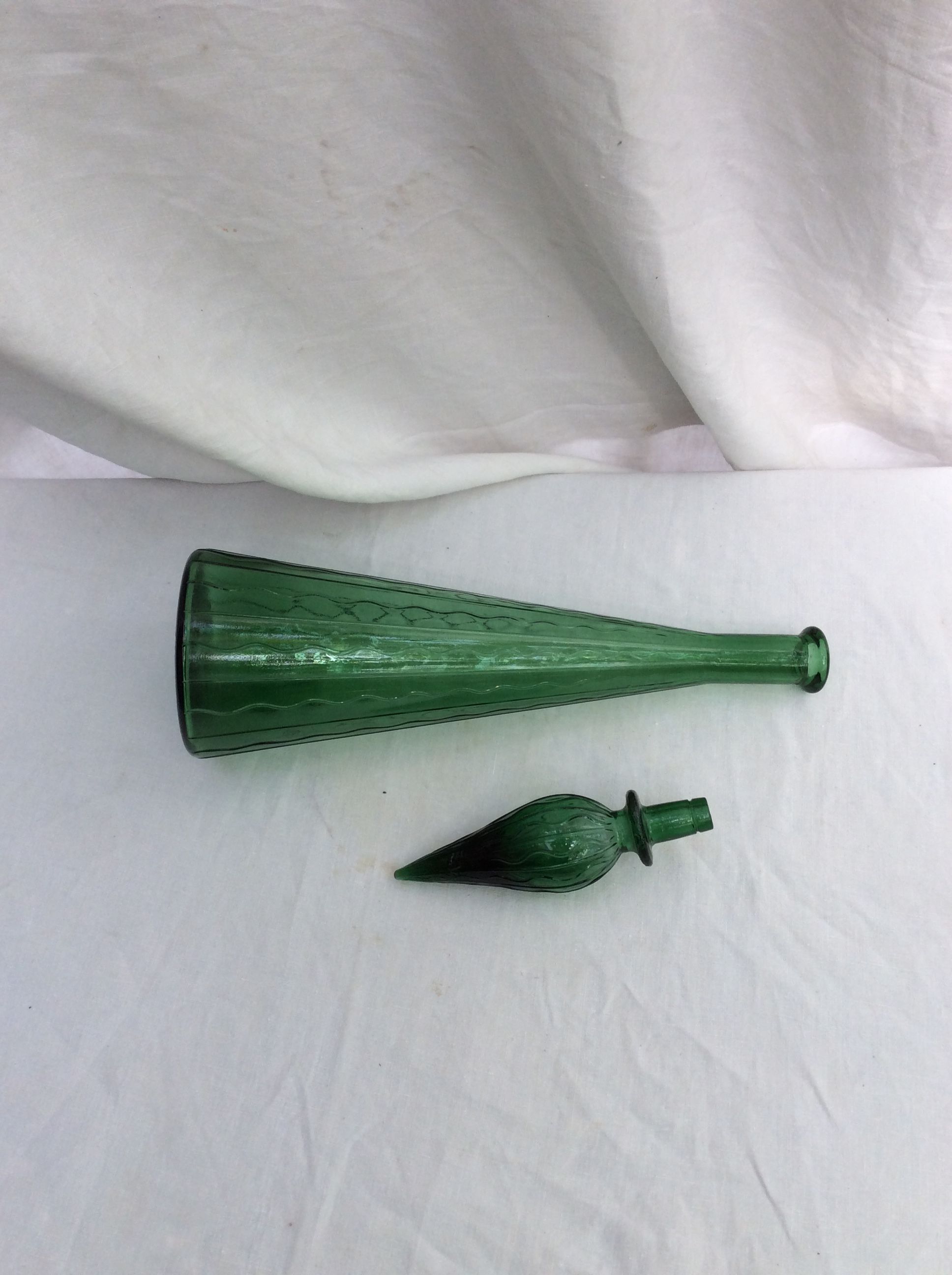 Italian carafe in green glass with its cap