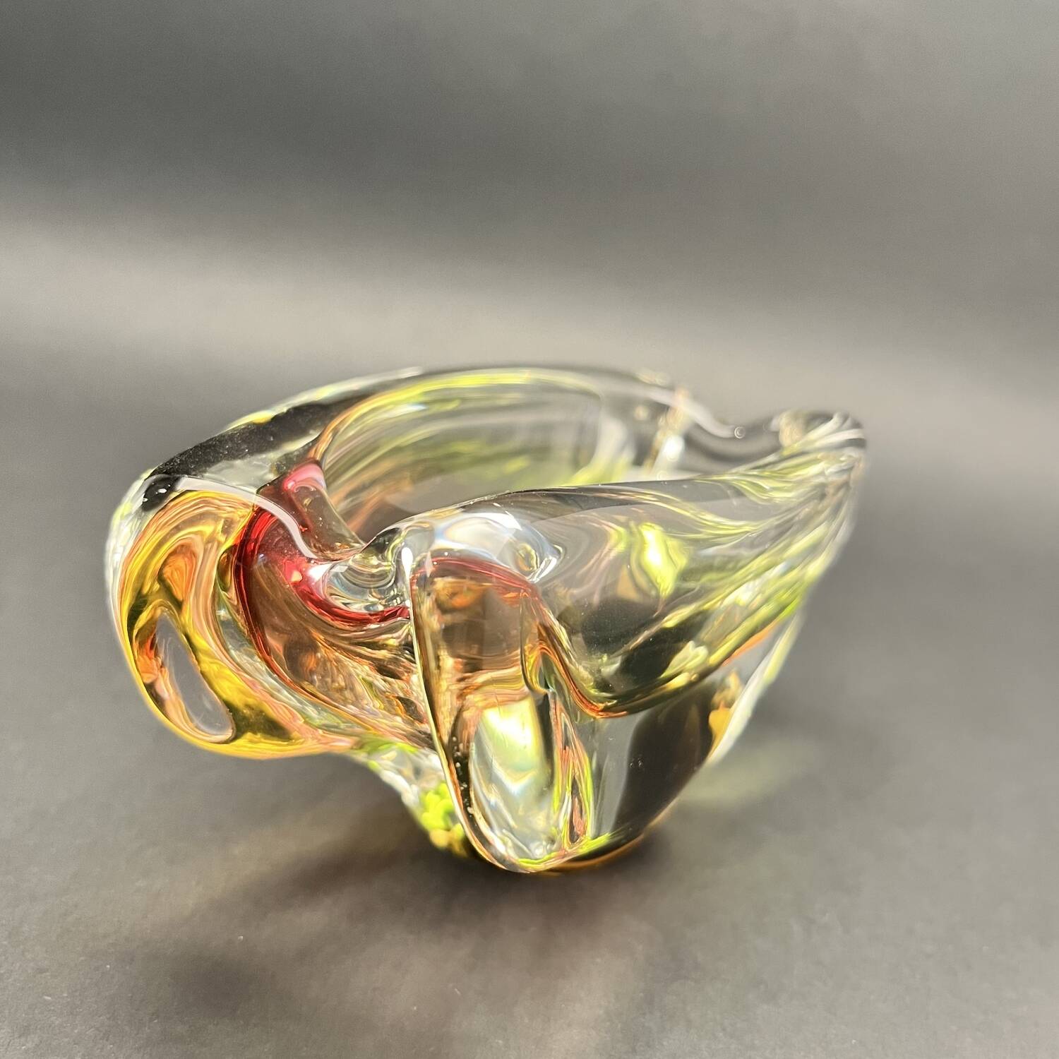 Art glass ashtray attributed to Josef Rozinek for Novy Bor, 1960.