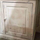 Buffet with 2 glass doors