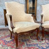 Paire de bergères en bois naturel de style  Louis XV XIXeme siècle
