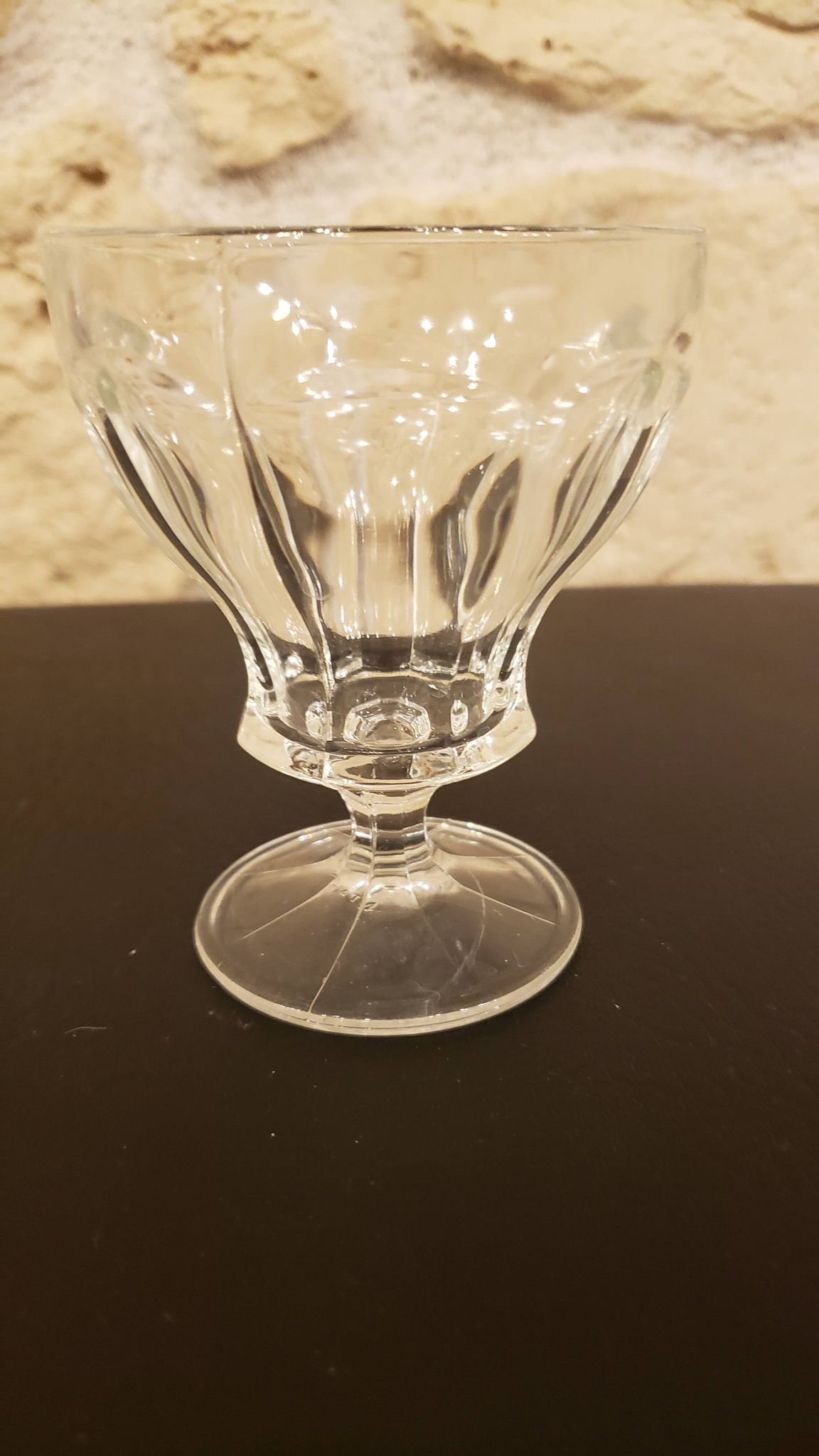 Set of 6 clear glass stemmed glasses