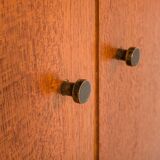 Un meuble mural autoportant italien en teck, des années 1950.