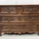 Commode de style Louis XIV en chêne massif XVIII siècle