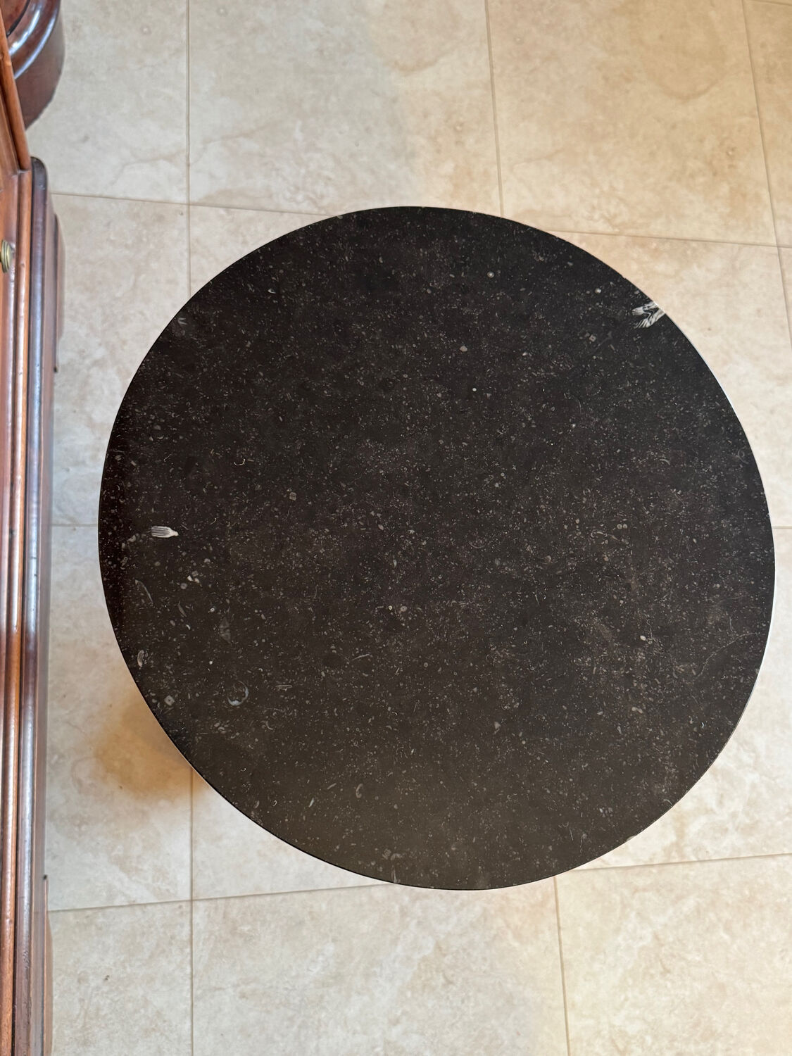 Empire style gueridon in mahogany, beautiful anthracite marble (traces of wear).