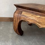 Table basse en bois vernis