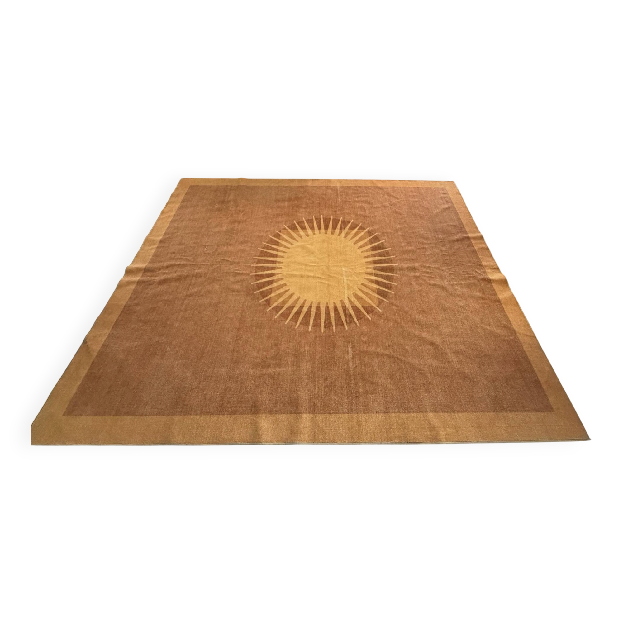Helios gold carpet
