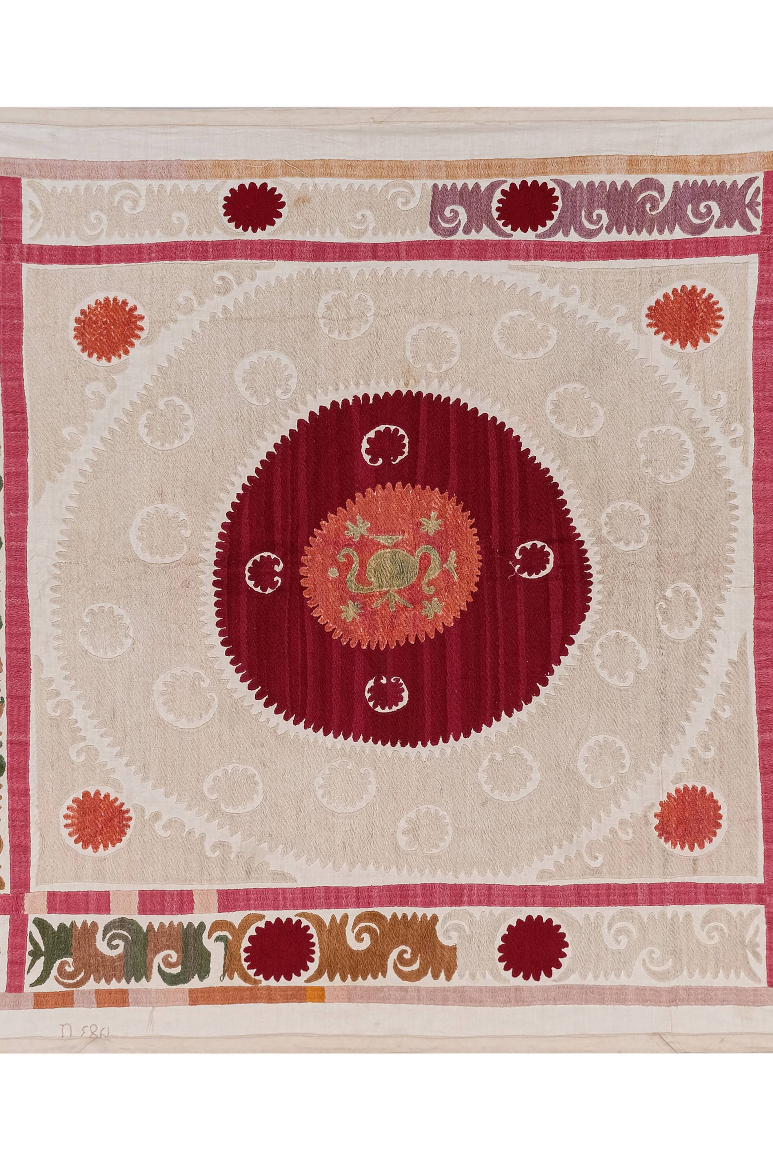 Hand knotted rug, vintage Turkish rug 116x129 cm