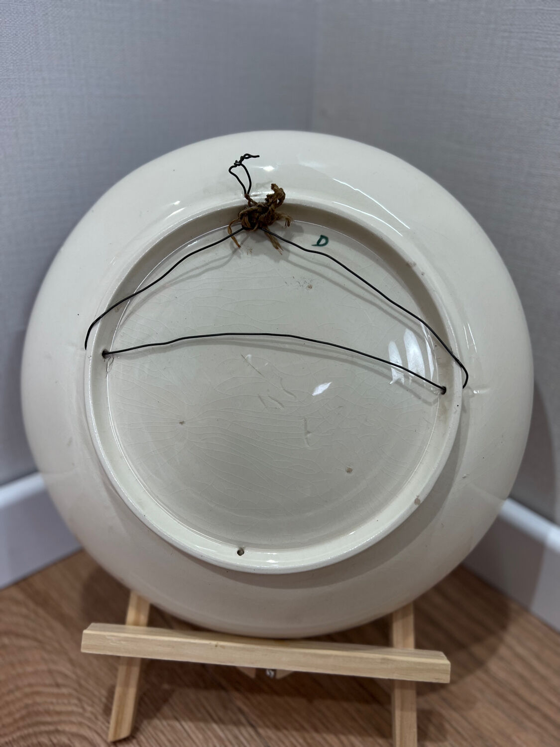 Plate decoration pears Barbotine