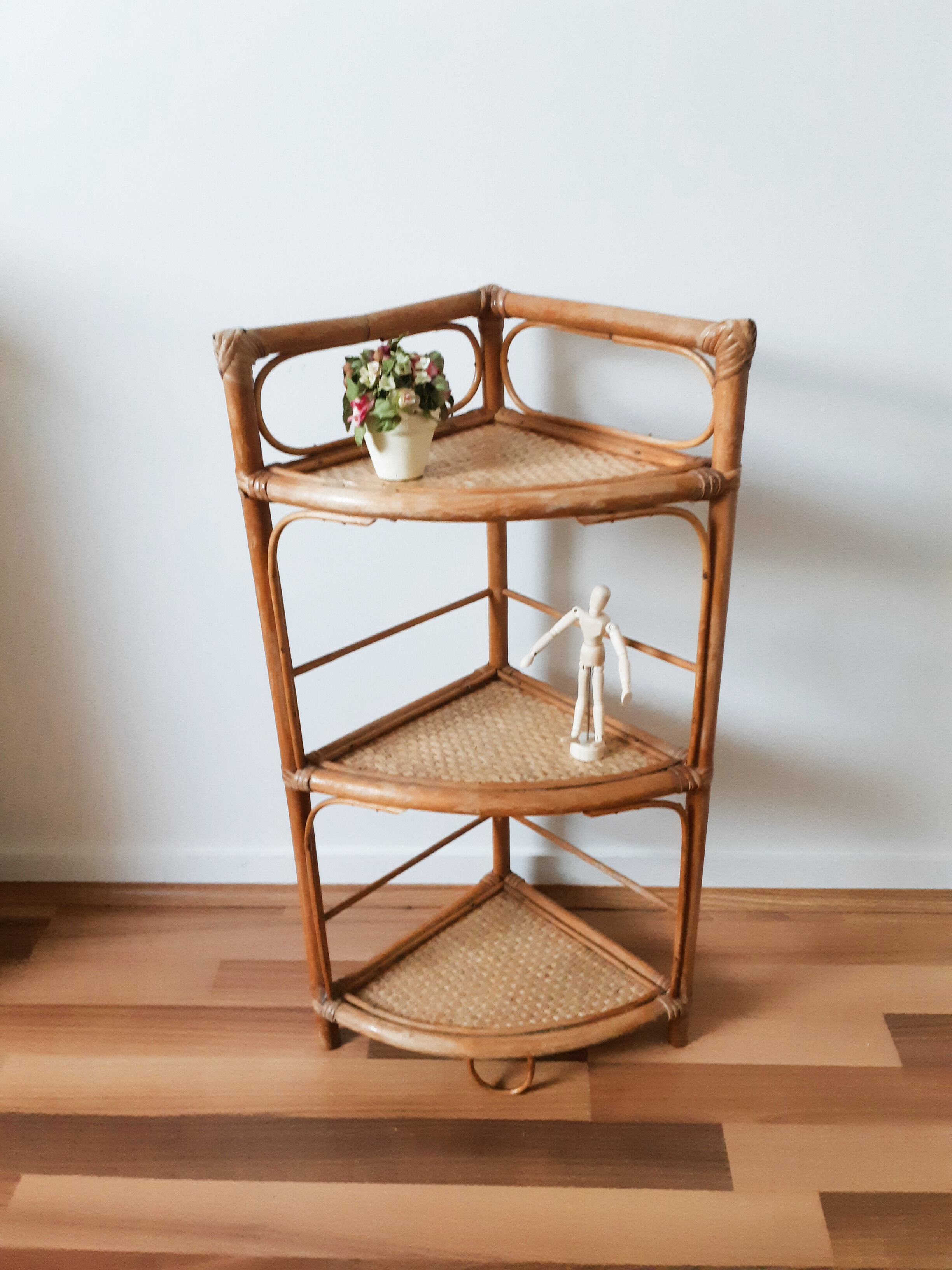 Rattan corner shelf , 50s , vintage French