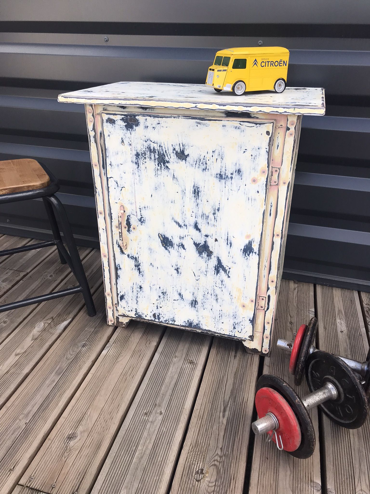 Metal workshop furniture
