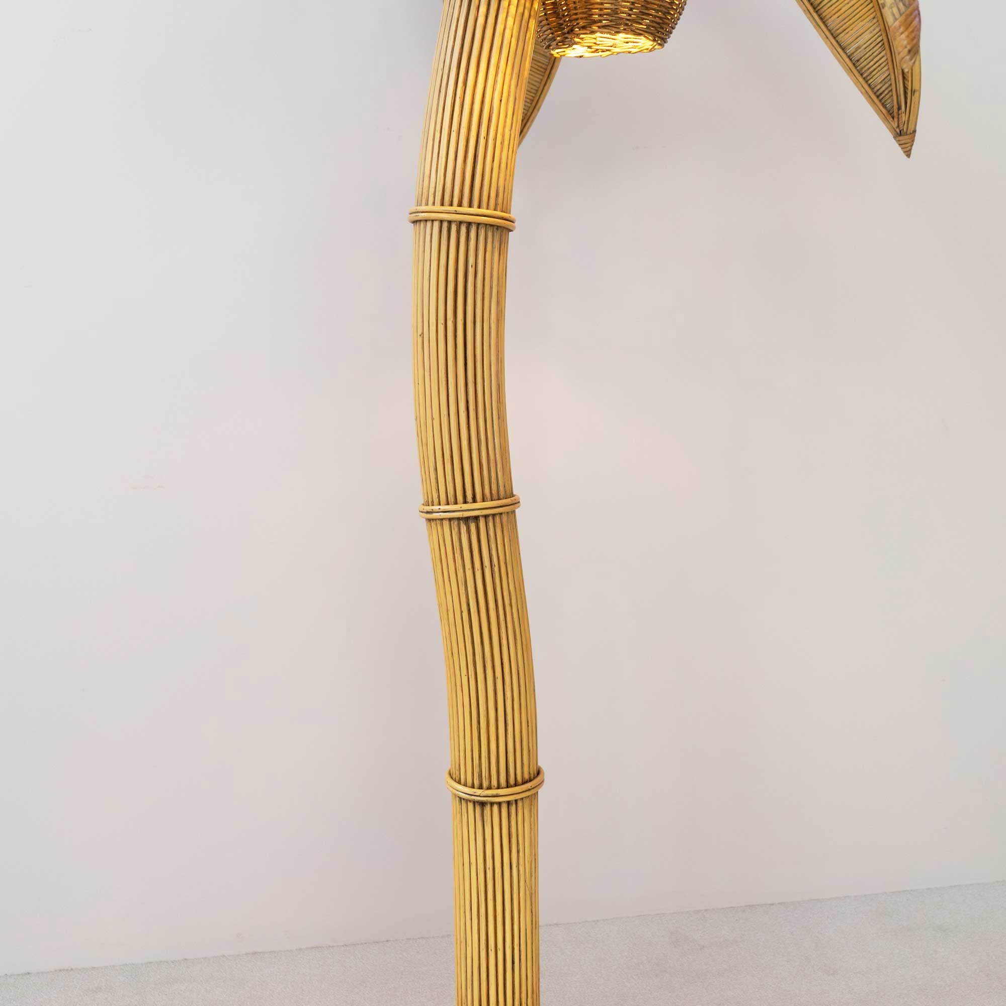 Lampadaire palmier vintage en rotin