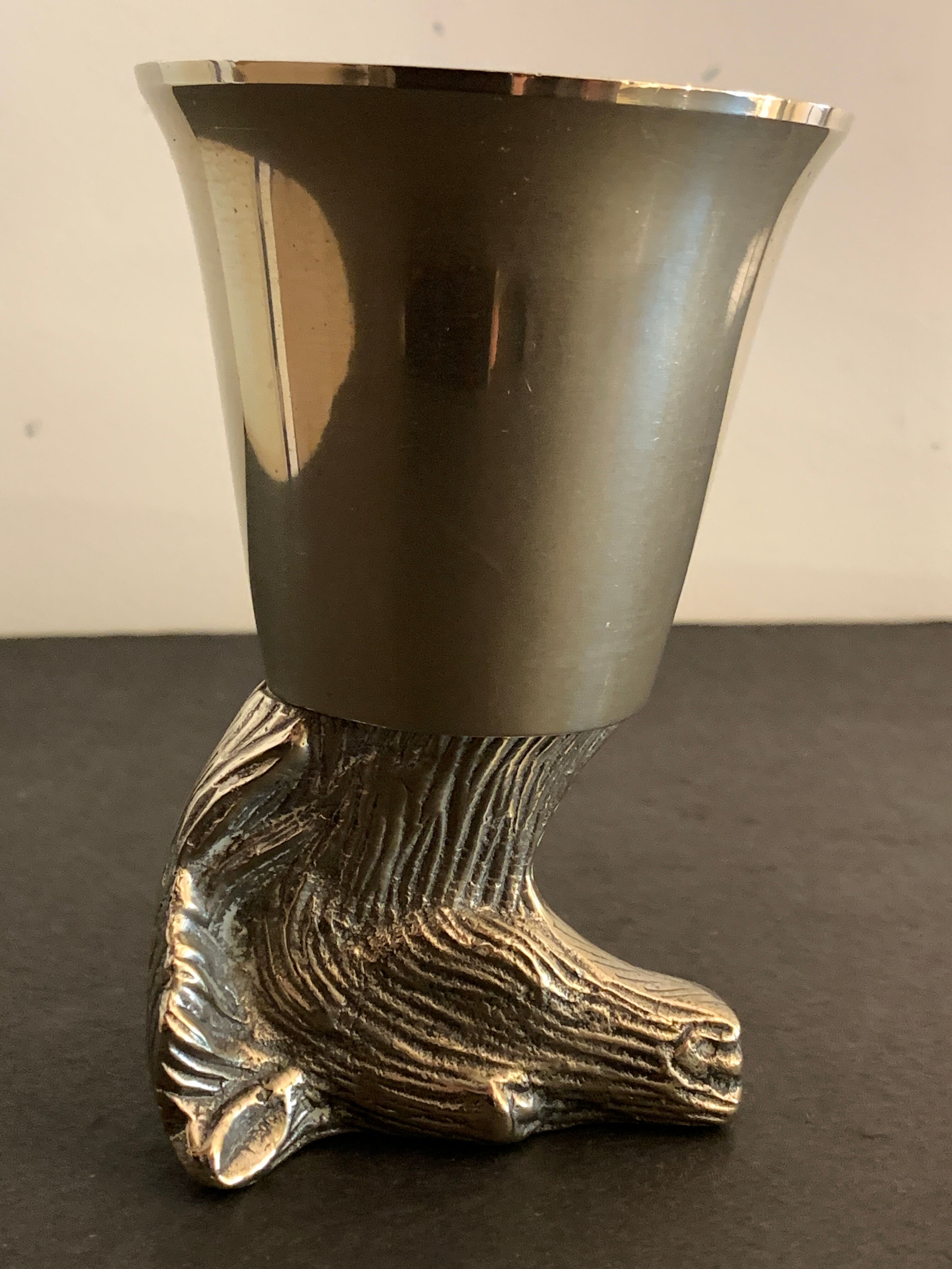 Glass or stirrup cup Gucci horse metal silver