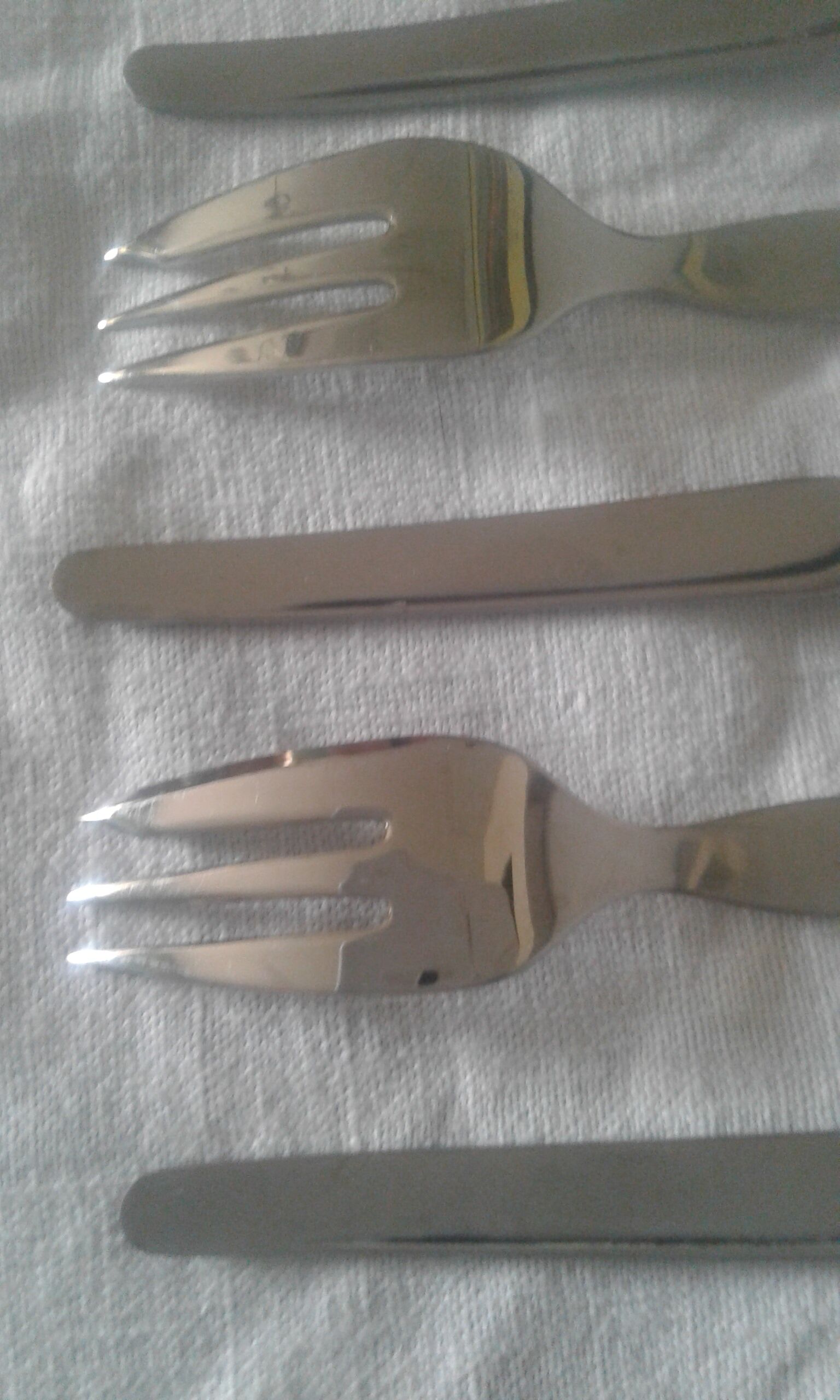 Box of 12 cake forks