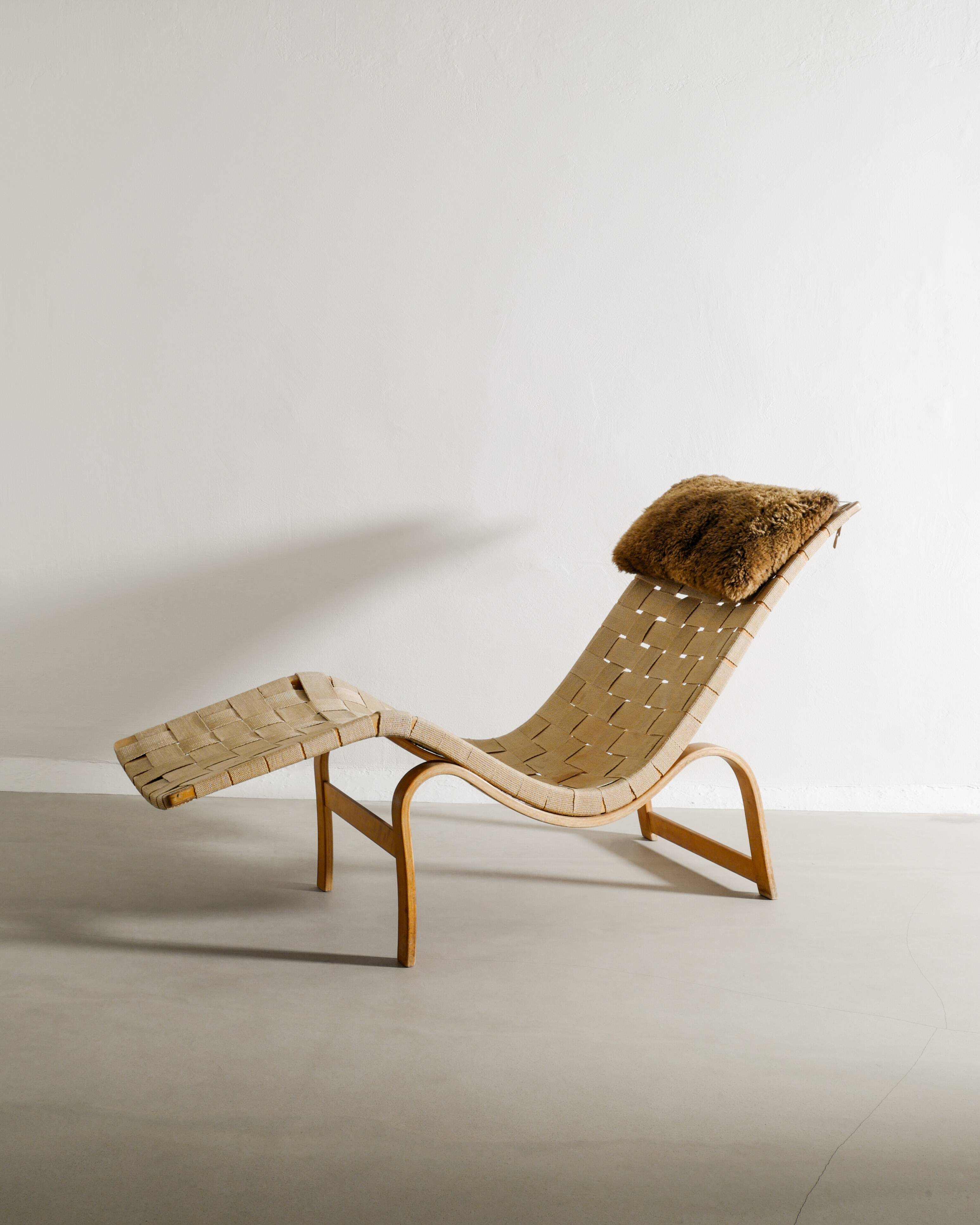 Swedish Mid Century Wooden Canvas Lounge Chair by Bruno Mathsson, 1940s